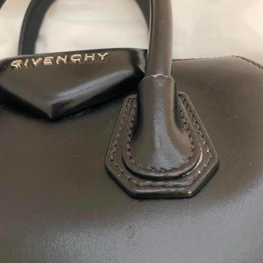 GIVENCHY MINI ANTIGONA BAG